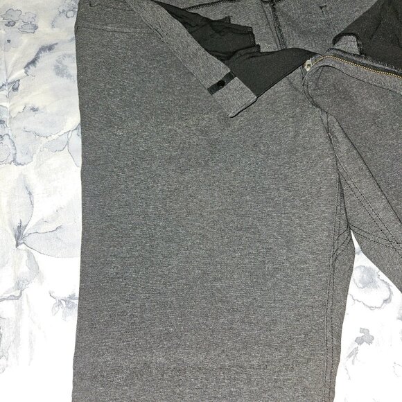 Men's - LuLulemon Commission pants - Picture 5 of 10